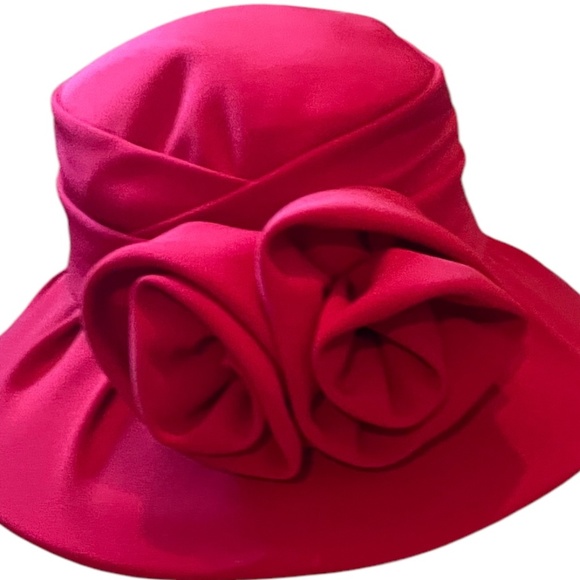 NWT Vintage CARAMIA Women\'s Red Derby‎ Church Hat